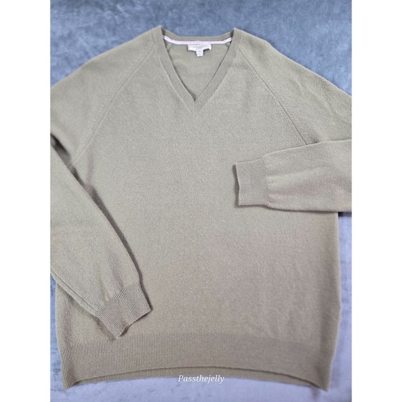 Burberrys Sweater Mens Large Green 100% Cashmere V‎ Neck Pullover Luxury London - Picture 1 of 12